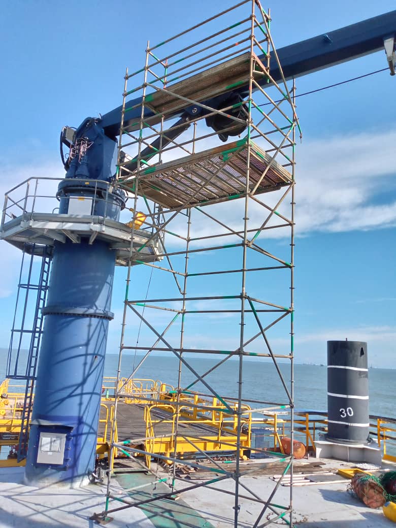 Projet de Montage de Grue Maritime - Perenco